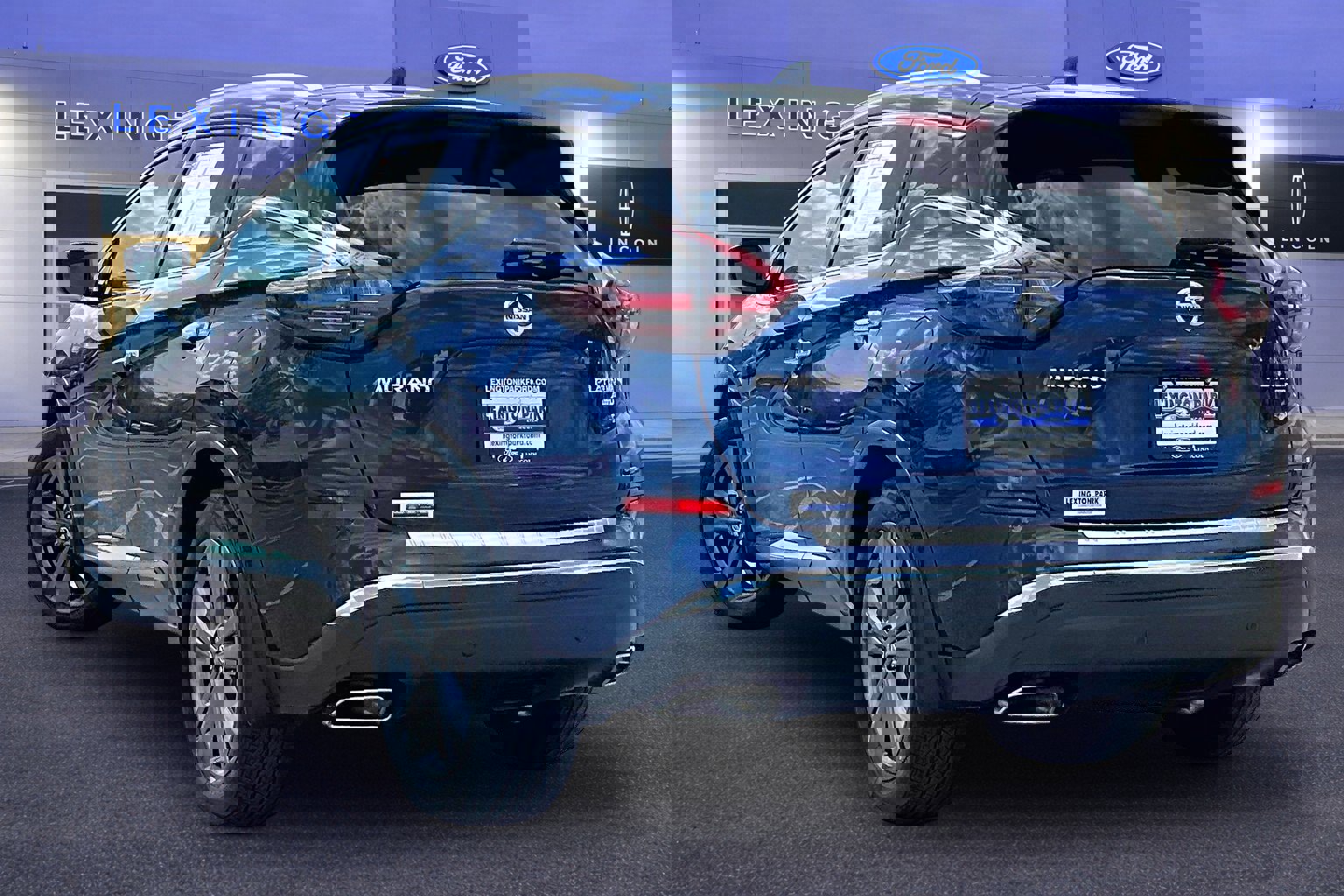 Used 2021 Nissan Murano Platinum w/ Cargo Package image 4