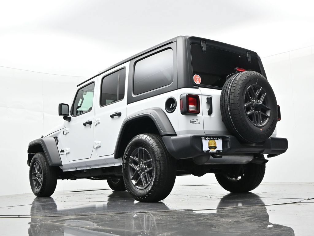 Used 2025 Jeep Wrangler Unlimited Sport AWD/4WD image 17