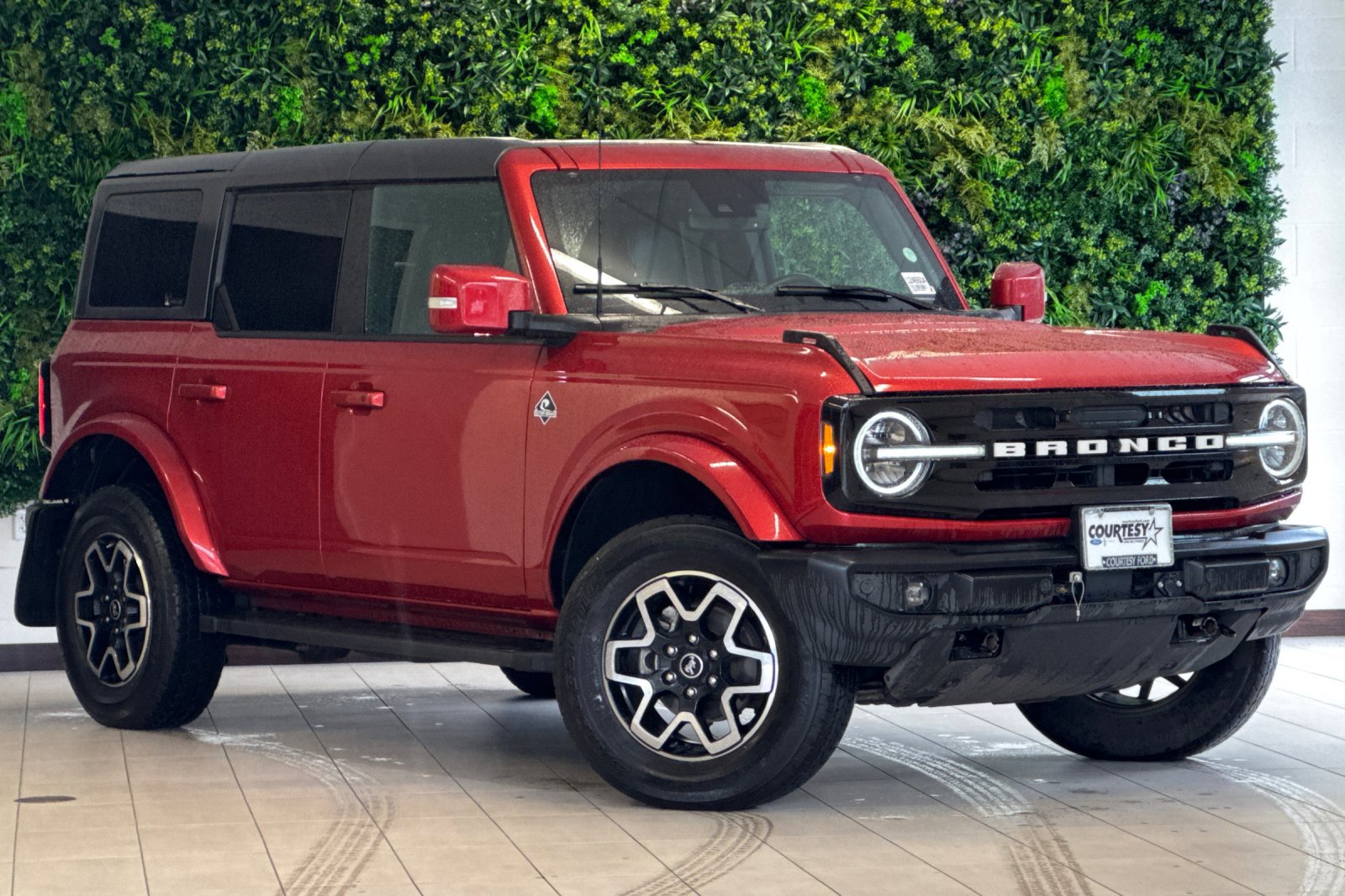 Certified 2022 Ford Bronco Outer Banks