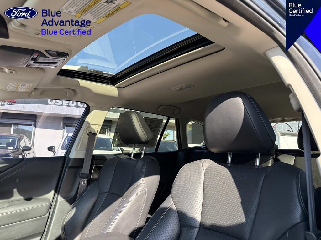 Used 2023 Subaru Outback Touring AWD/4WD image 18