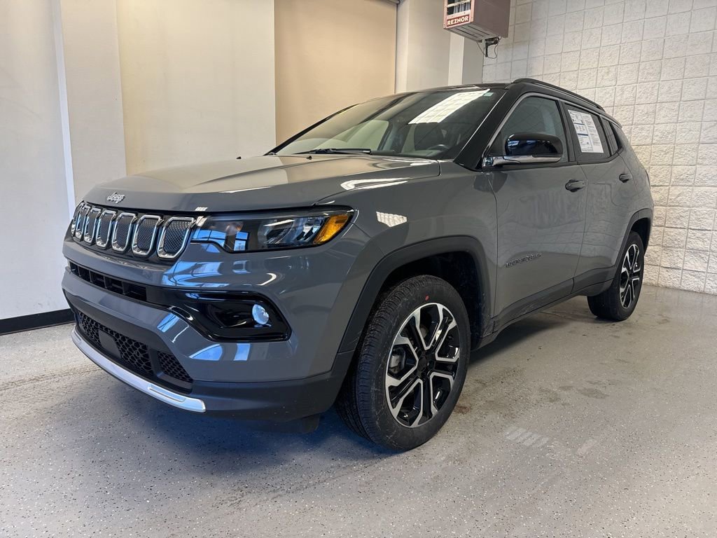 Used 2022 Jeep Compass Limited image 2