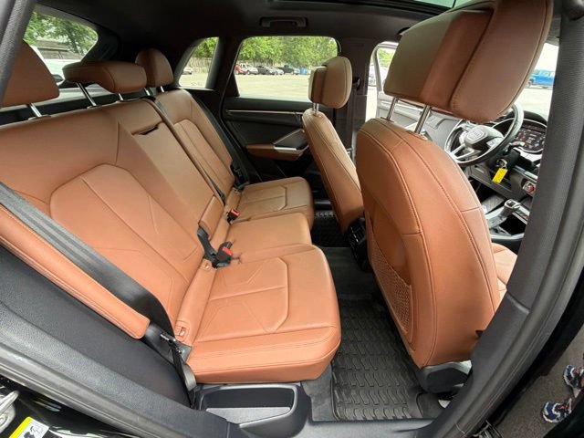 Used 2022 Audi Q3 2.0T Premium AWD/4WD image 32