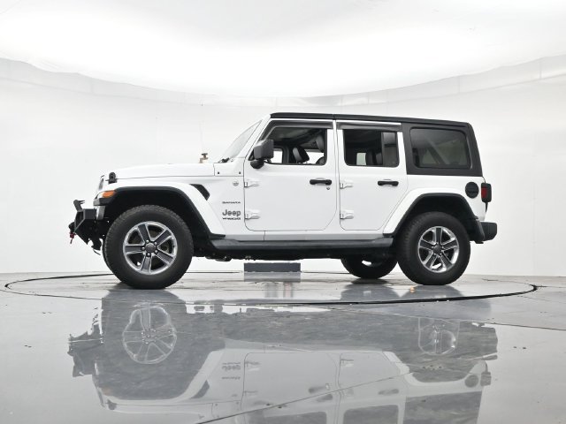 Used 2018 Jeep Wrangler Unlimited Sahara AWD/4WD image 32