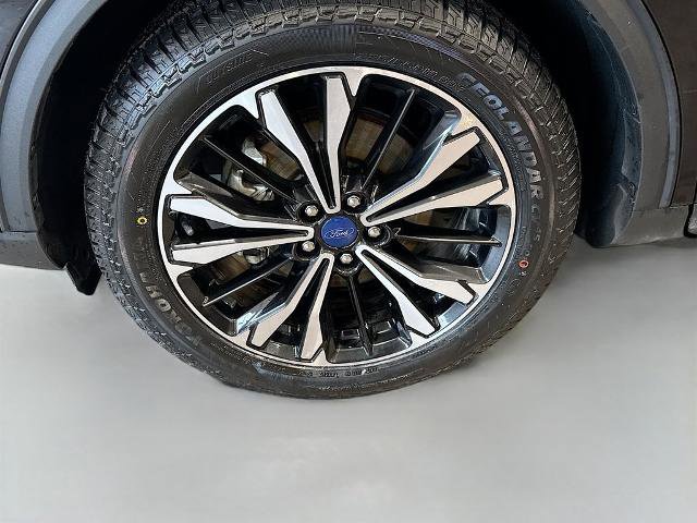 Certified 2022 Ford Escape SEL w/ SEL Stealth AWD Package image 24