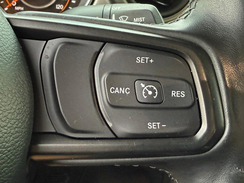 Used 2021 Jeep Gladiator Sport image 18