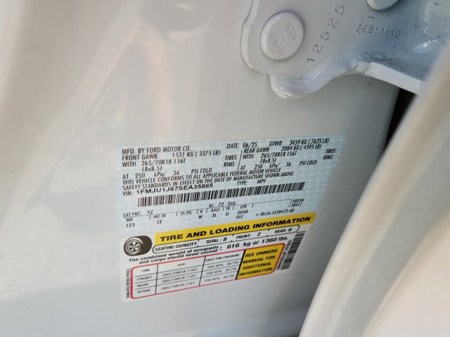 Certified 2025 Ford Expedition Active AWD/4WD image 24