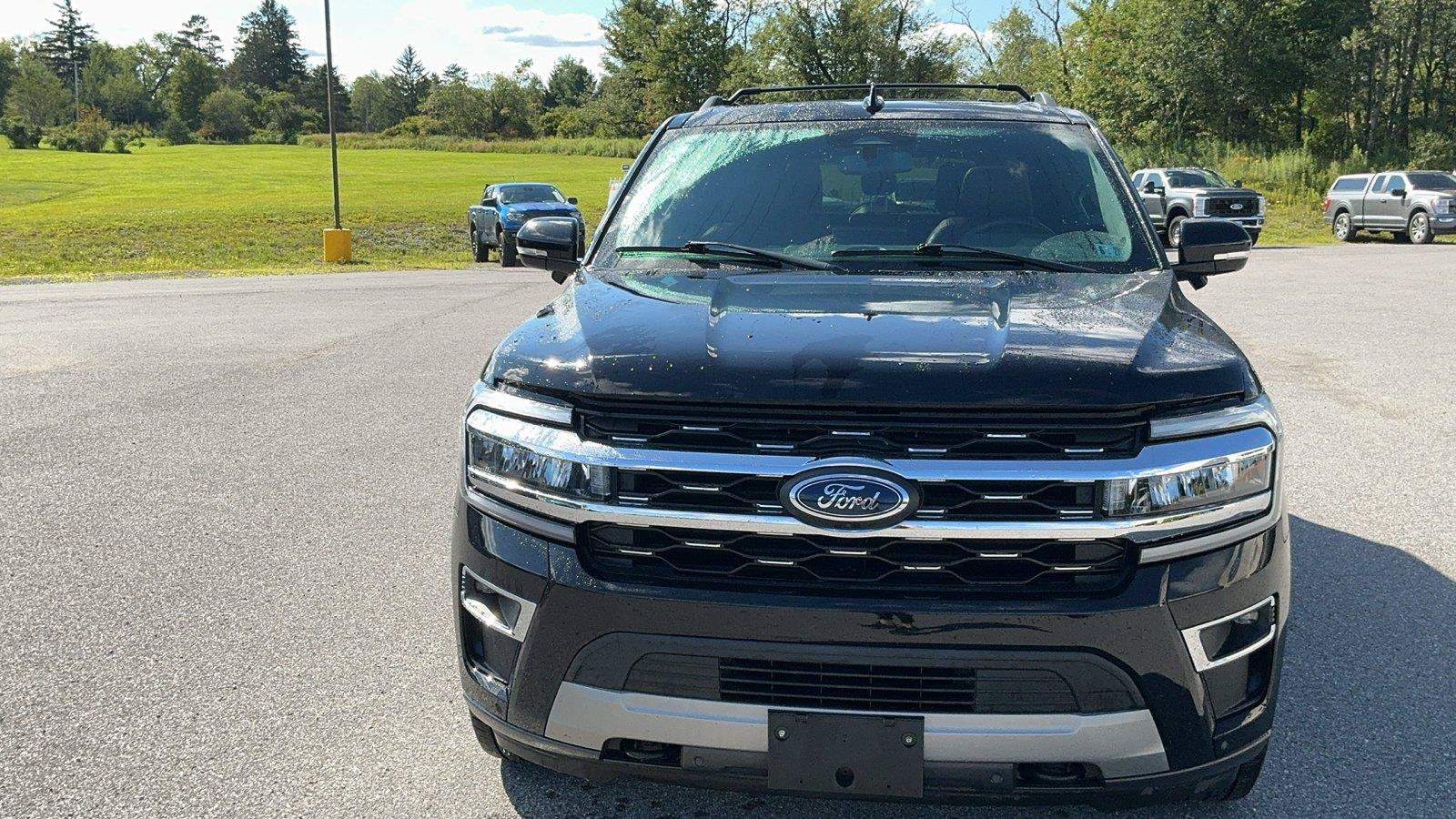 Certified 2023 Ford Expedition Limited AWD/4WD image 2