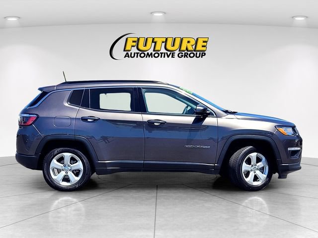 Used 2021 Jeep Compass Latitude FWD image 3