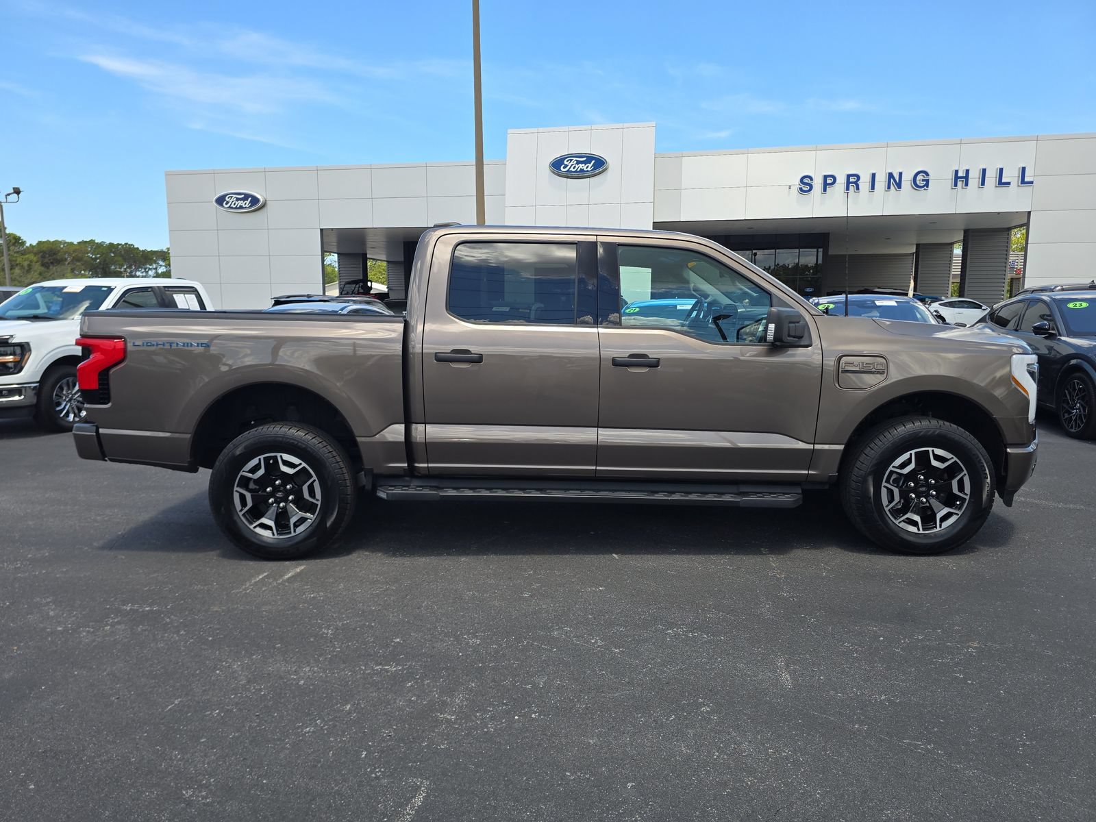Certified 2023 Ford F150 Lightning XLT AWD/4WD image 3