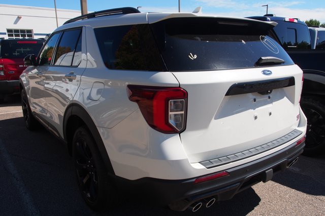 Certified 2024 Ford Explorer ST w/ Equipment Group 401A AWD/4WD image 5