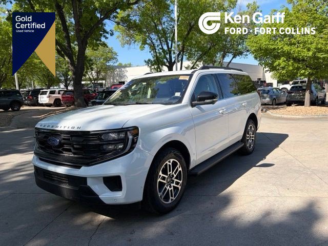 Certified 2025 Ford Expedition Active AWD/4WD image 1