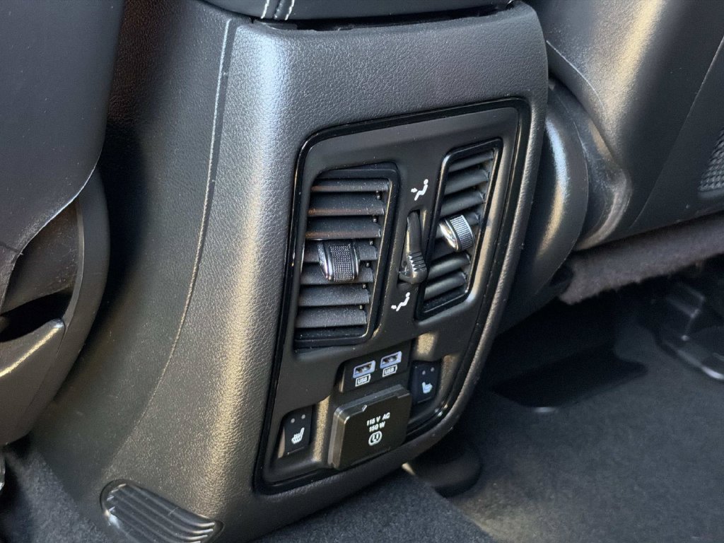 Used 2023 Dodge Durango SRT AWD/4WD image 19