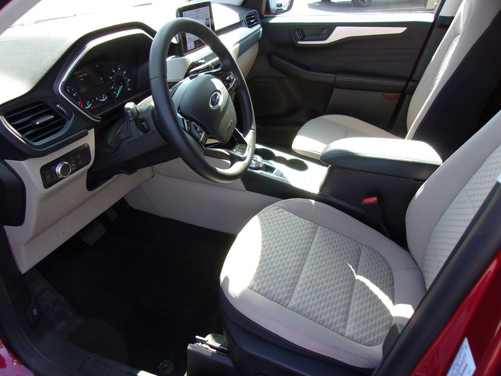 Certified 2022 Ford Escape SE w/ Convenience Package FWD image 10
