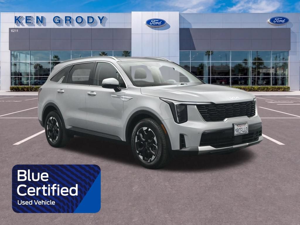 Used 2025 Kia Sorento S w/ Panoramic Sunroof Package