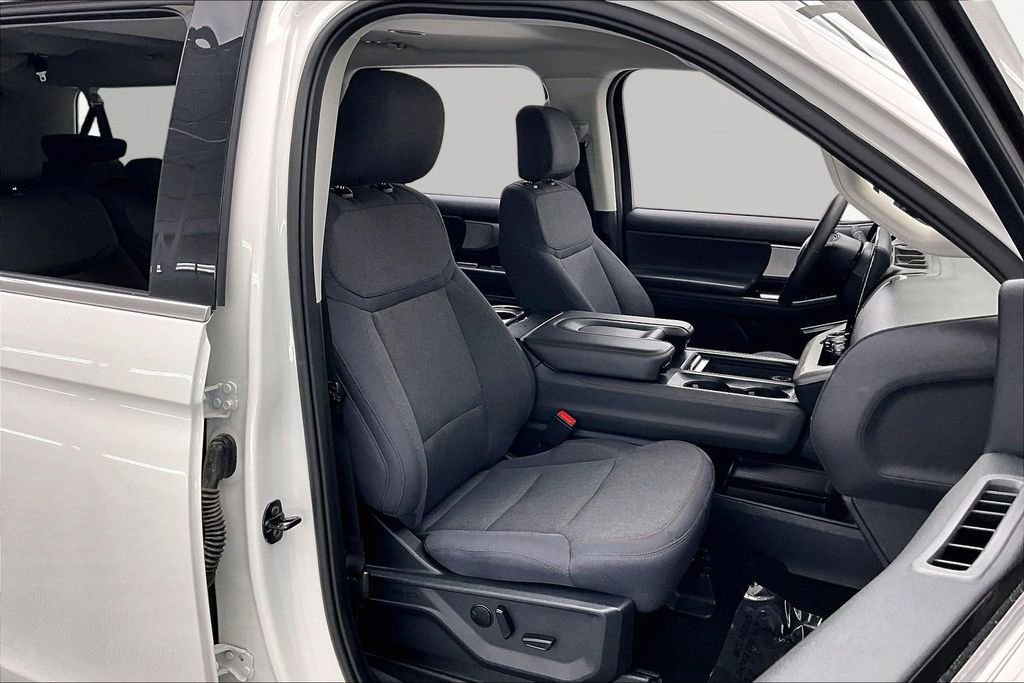 Certified 2025 Ford Expedition Max Active AWD/4WD image 7