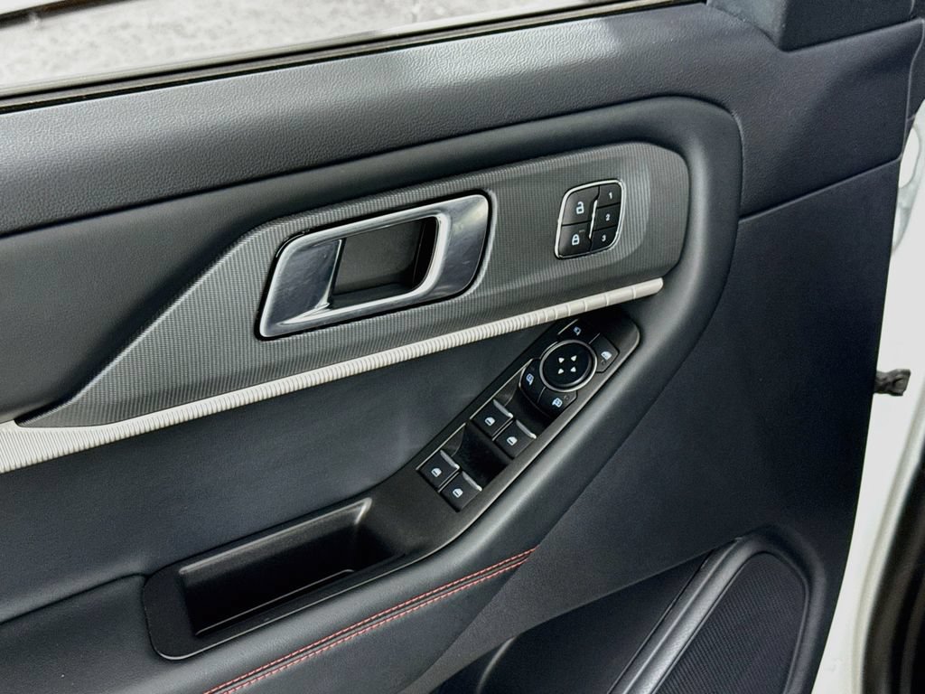 Certified 2026 Ford Explorer ST AWD/4WD image 18