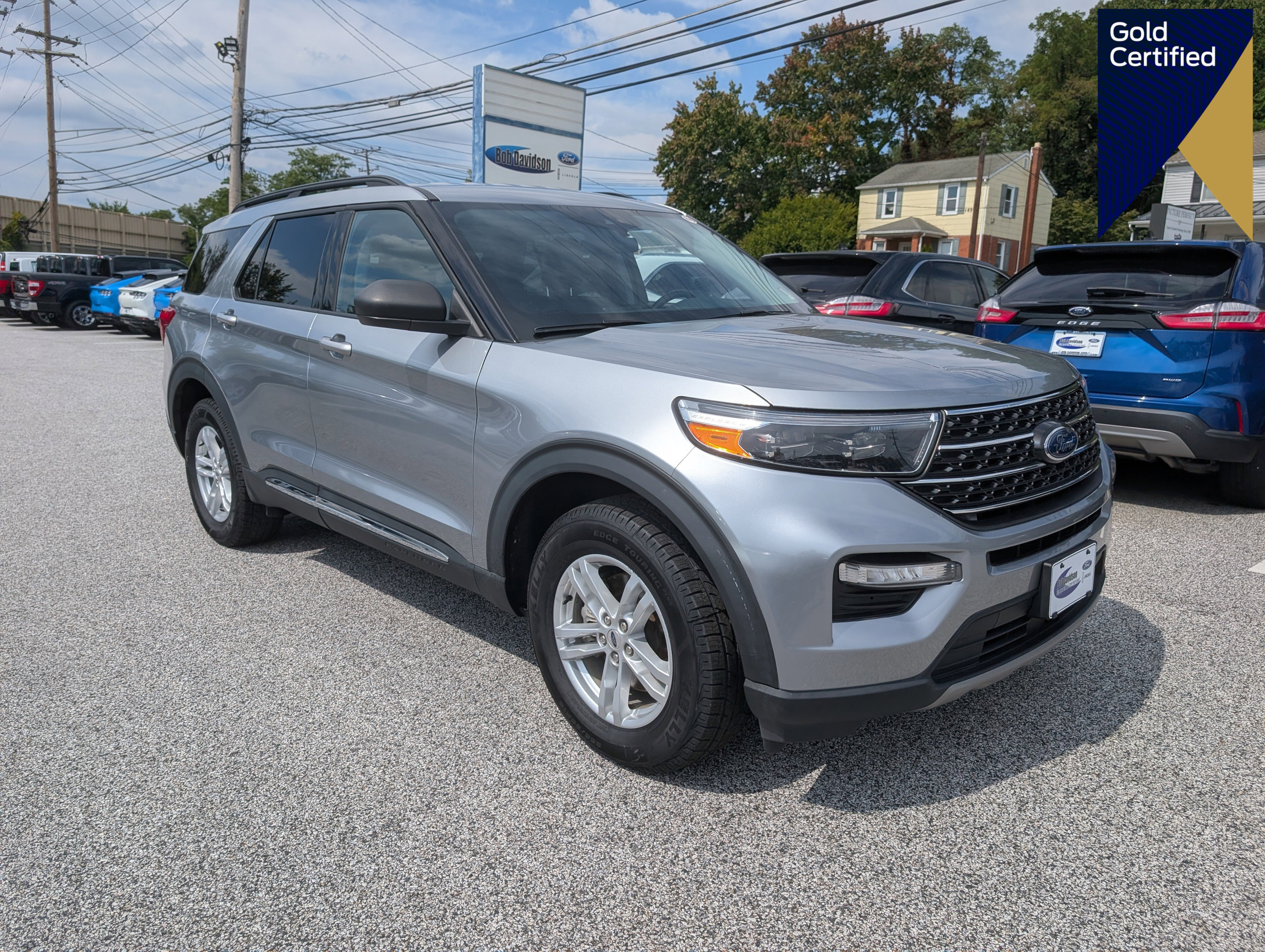 Certified 2022 Ford Explorer XLT w/ Equipment Group 202A