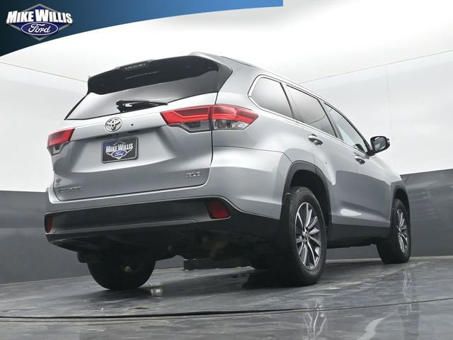 Used 2019 Toyota Highlander XLE FWD image 15