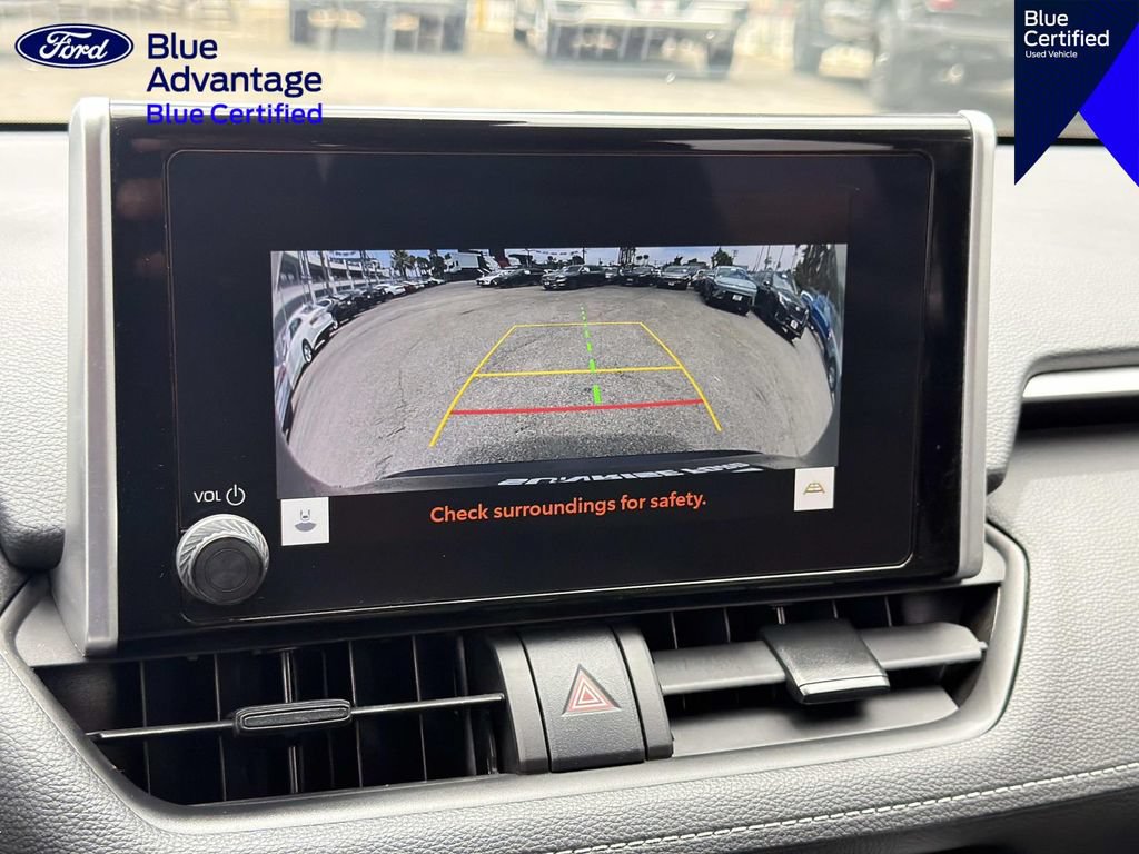 Used 2025 Toyota RAV4 XLE AWD/4WD image 32