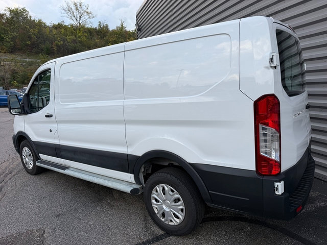 Certified 2025 Ford Transit 250 Low Roof w/ Exterior Upgrade Package RWD image 4