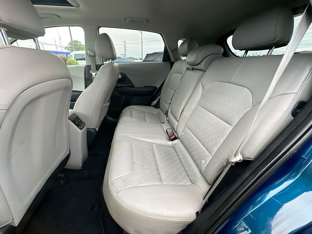 Used 2020 Kia Niro Touring FWD image 4