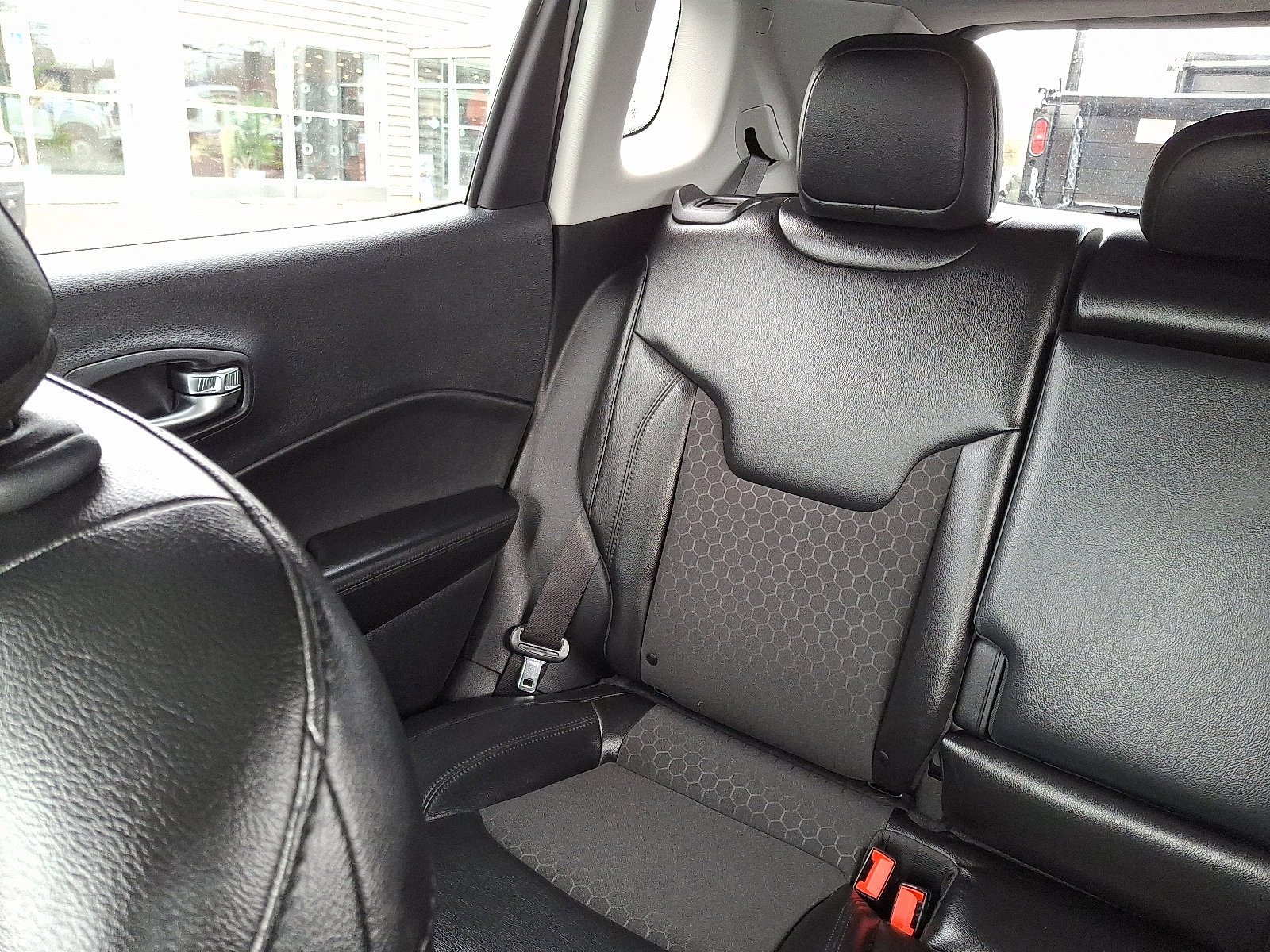 Used 2020 Jeep Compass Latitude image 19