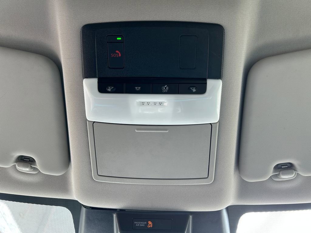 Used 2023 Nissan Rogue SV FWD image 18