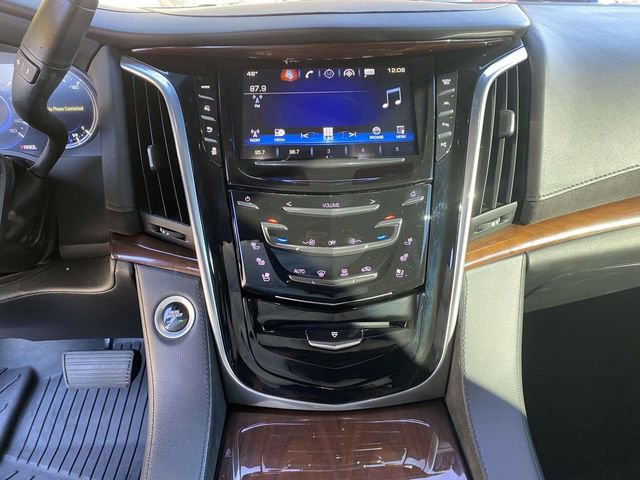 Used 2019 Cadillac Escalade ESV Premium Luxury image 29