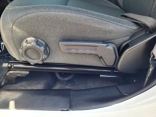 Used 2024 Jeep Wrangler Unlimited Sahara AWD/4WD image 11