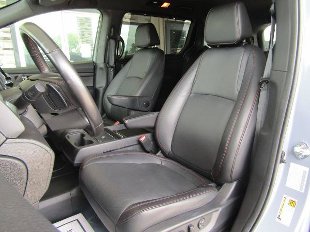 Used 2025 Honda Odyssey Sport-L image 21