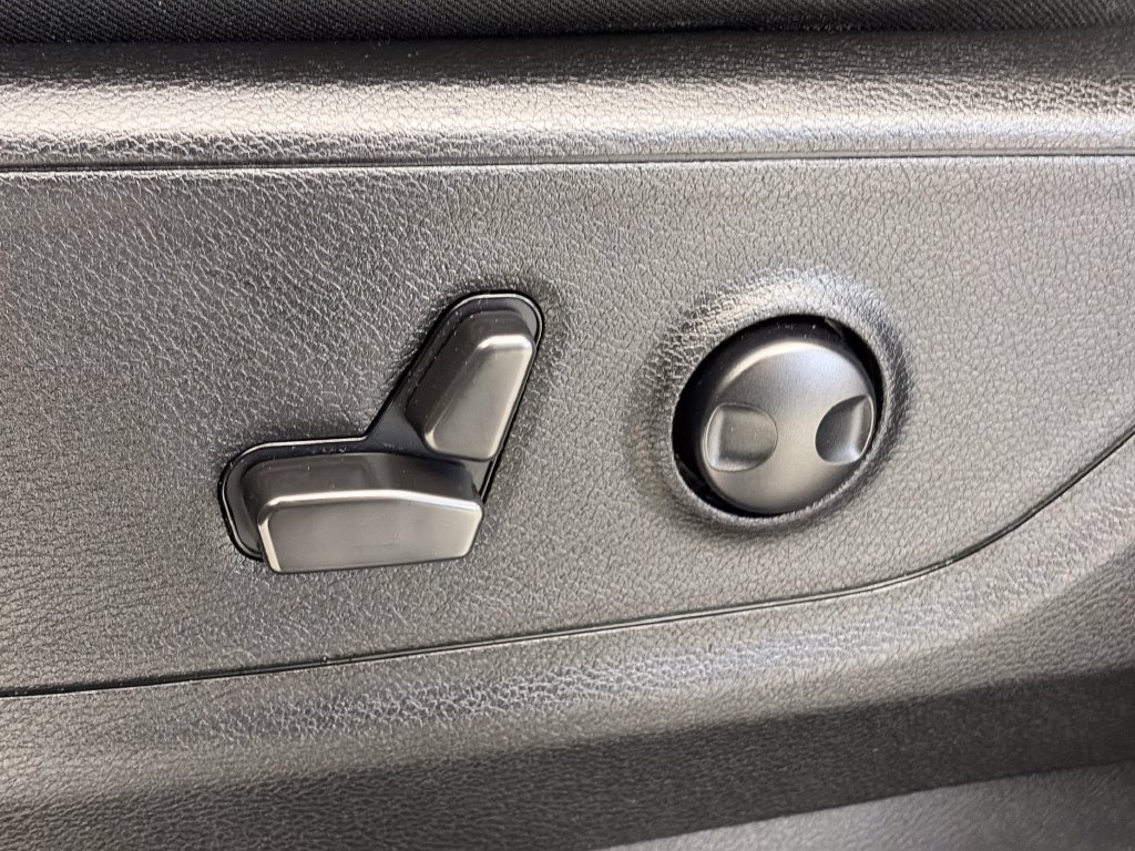 Used 2022 RAM 1500 Big Horn AWD/4WD image 27