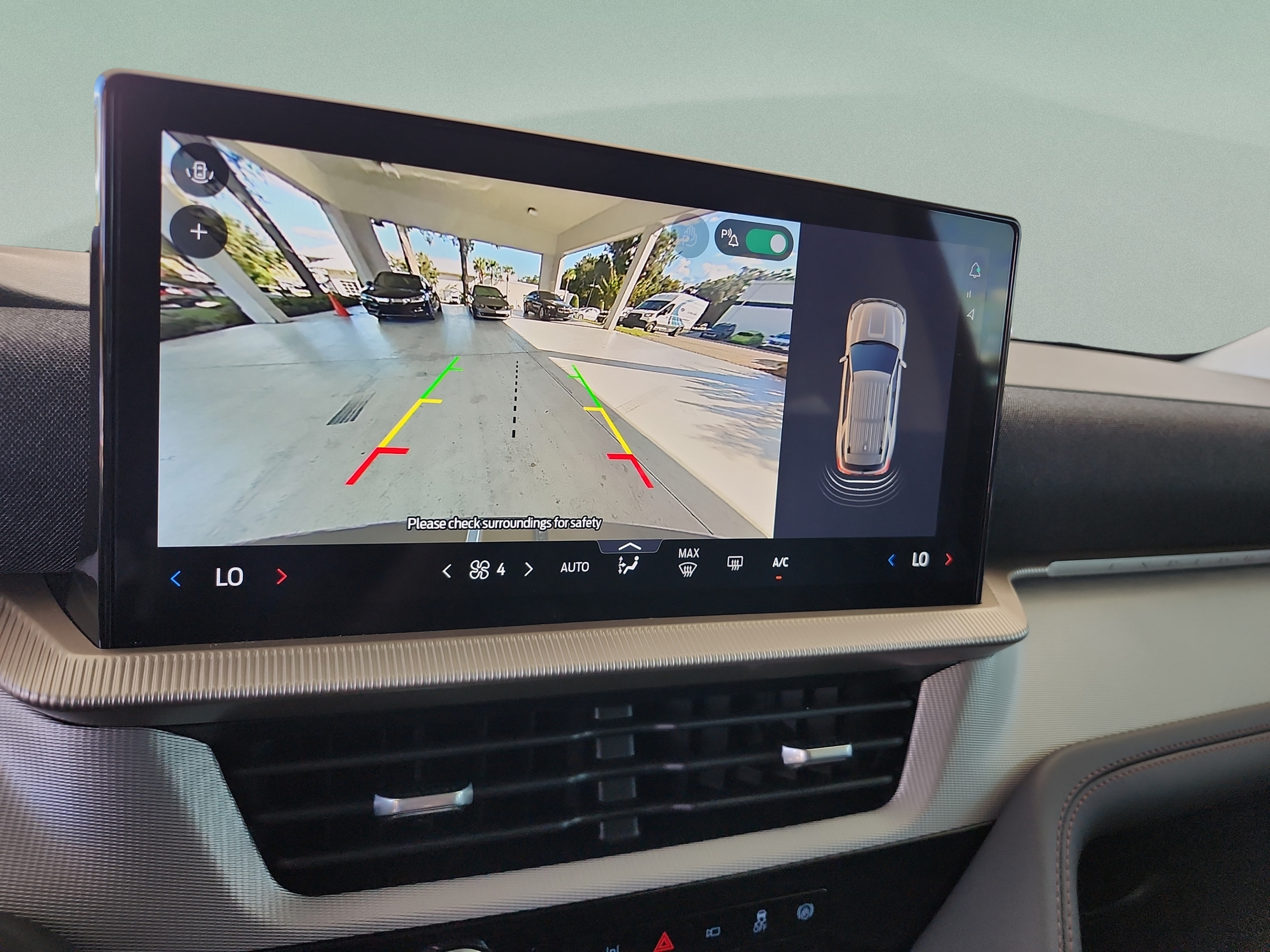 Certified 2026 Ford Explorer Active RWD image 25