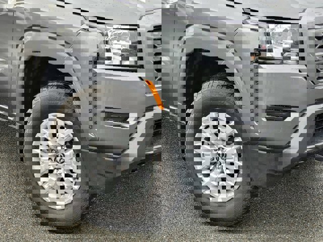 Used 2023 Nissan Frontier SV w/ Tow Package image 9