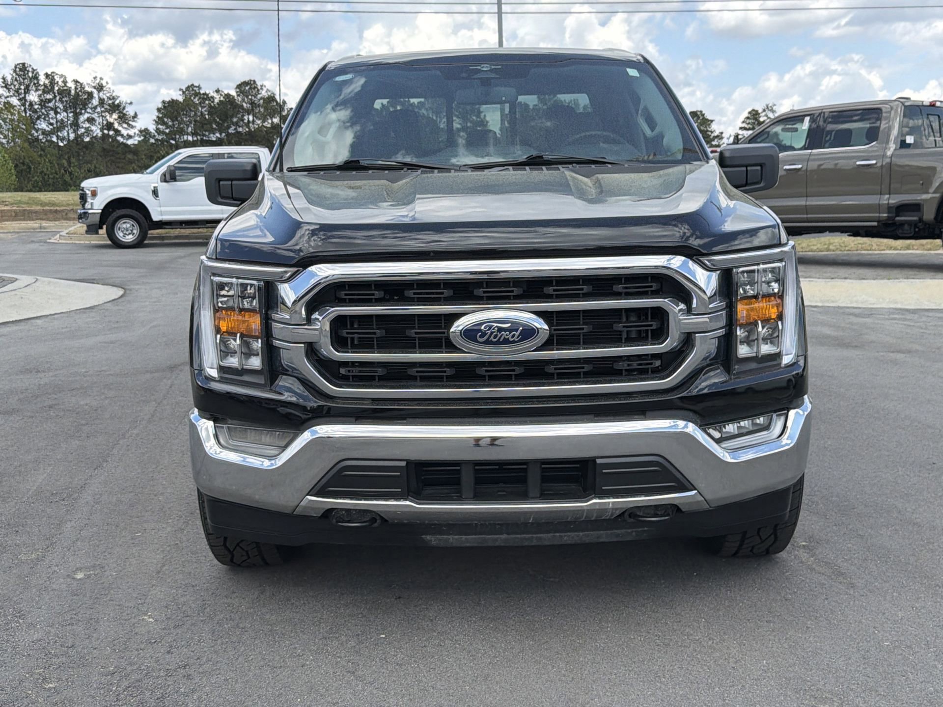 Certified 2023 Ford F150 XLT w/ Equipment Group 302A High image 8