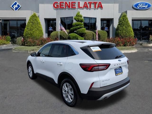 Certified 2023 Ford Escape Active AWD/4WD image 5