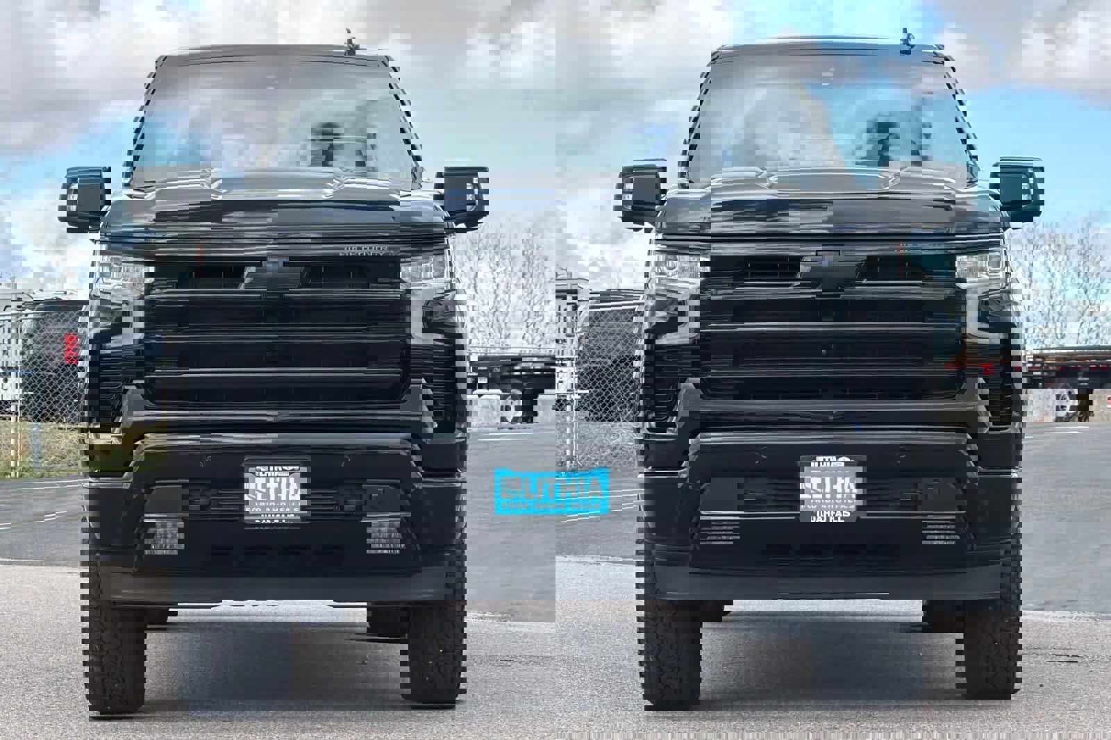 Used 2023 Chevrolet Silverado 1500 High Country w/ Technology Package image 8