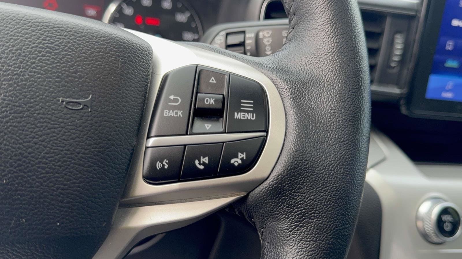 Certified 2022 Ford Explorer XLT w/ Equipment Group 202A image 27