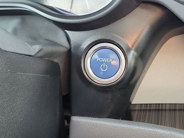 Used 2021 Toyota Sienna Limited FWD image 16