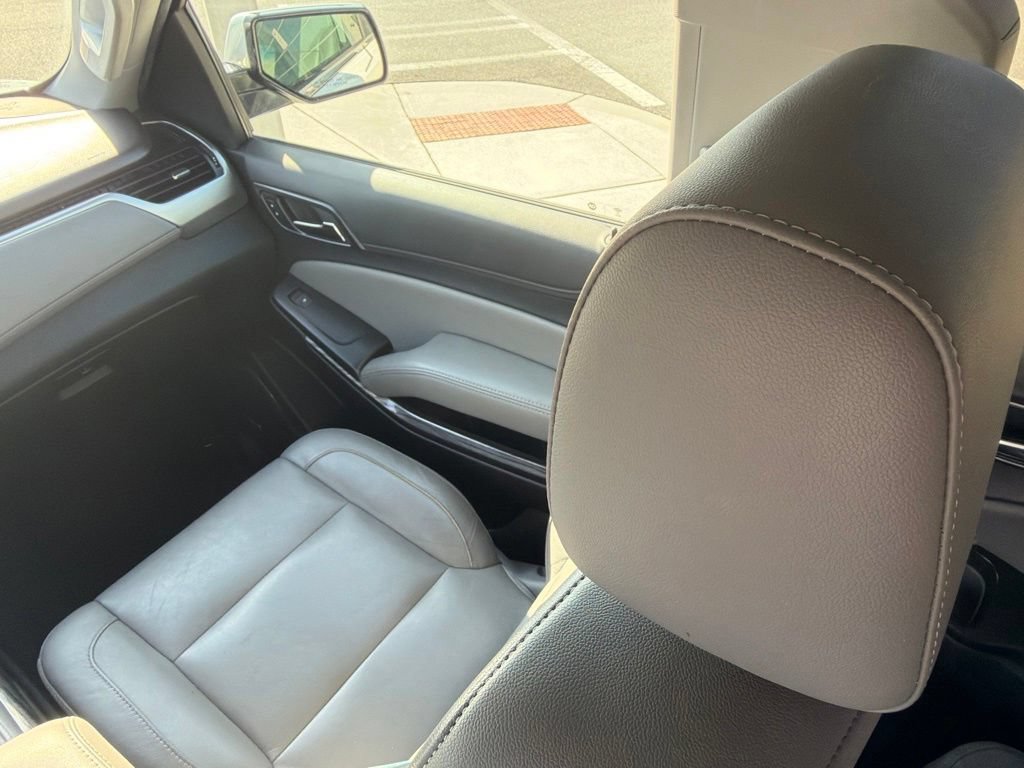 Used 2019 Chevrolet Suburban LT RWD image 22