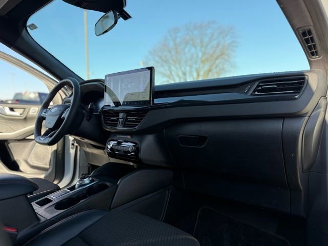 Certified 2023 Ford Escape ST-Line Select w/ Tech Pack #2 image 30