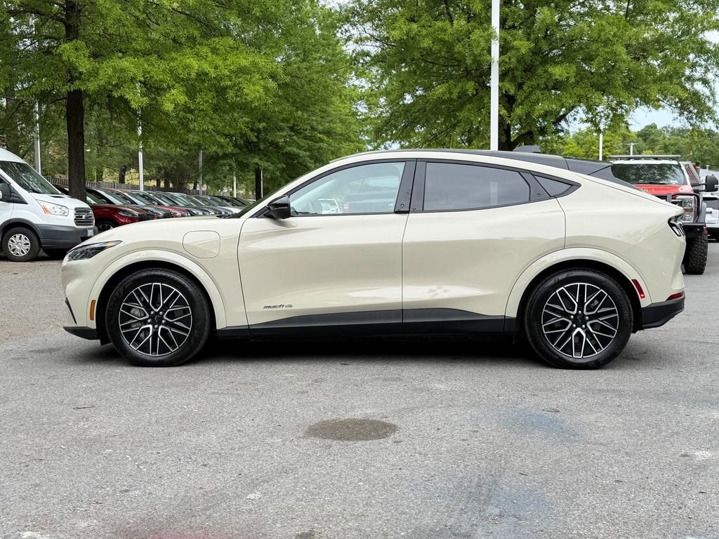Certified 2025 Ford Mustang Mach-E Premium AWD/4WD image 4