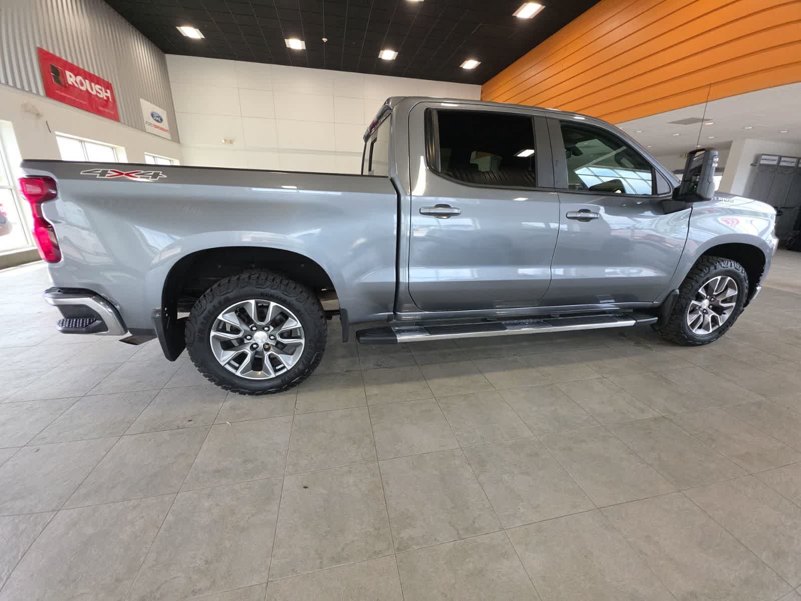 Used 2021 Chevrolet Silverado 1500 LT w/ True North Edition Plus AWD/4WD image 7