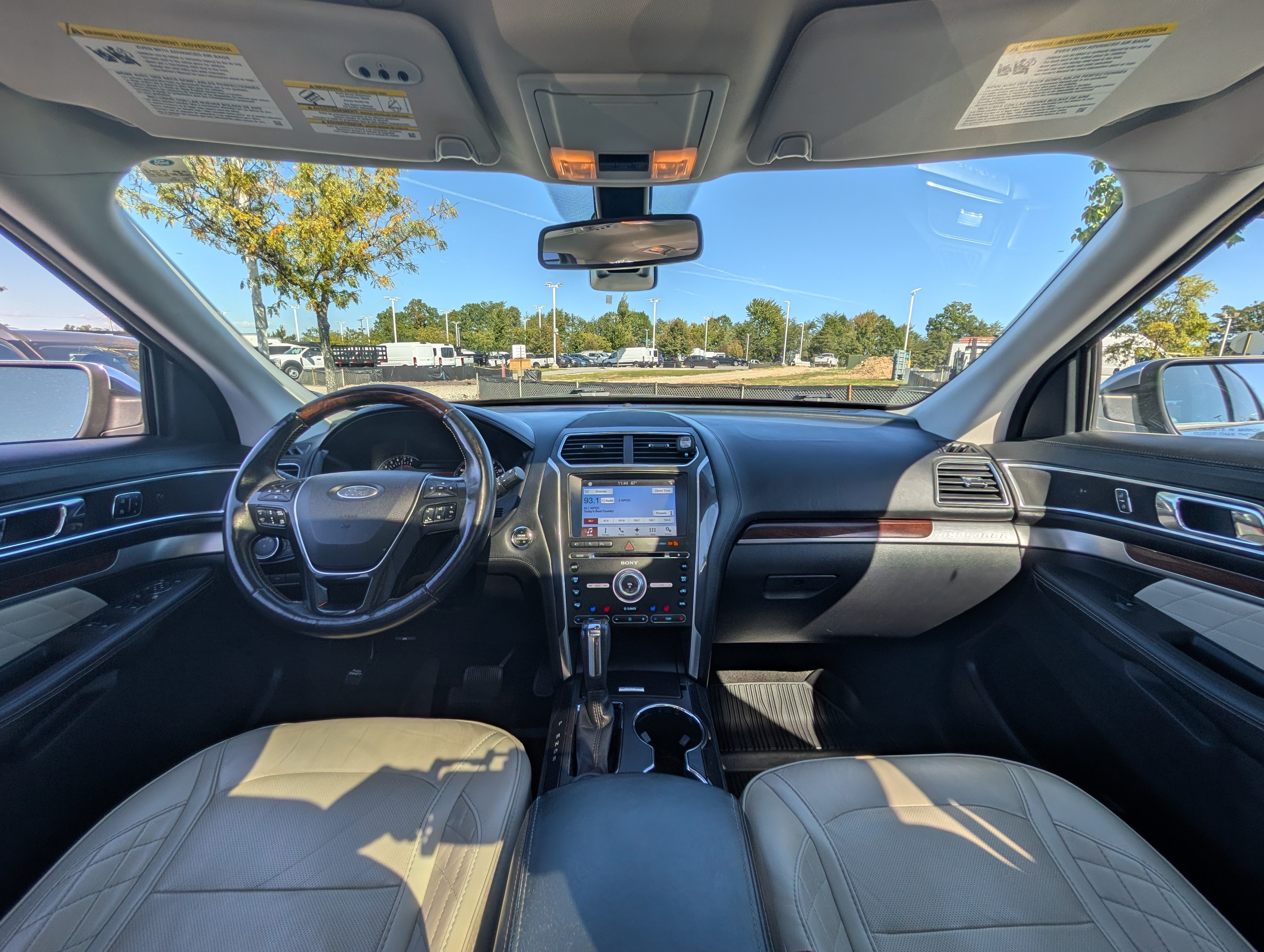 Certified 2017 Ford Explorer Platinum AWD/4WD image 24