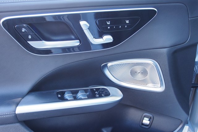 Used 2024 Mercedes-Benz C 300 Sedan image 22