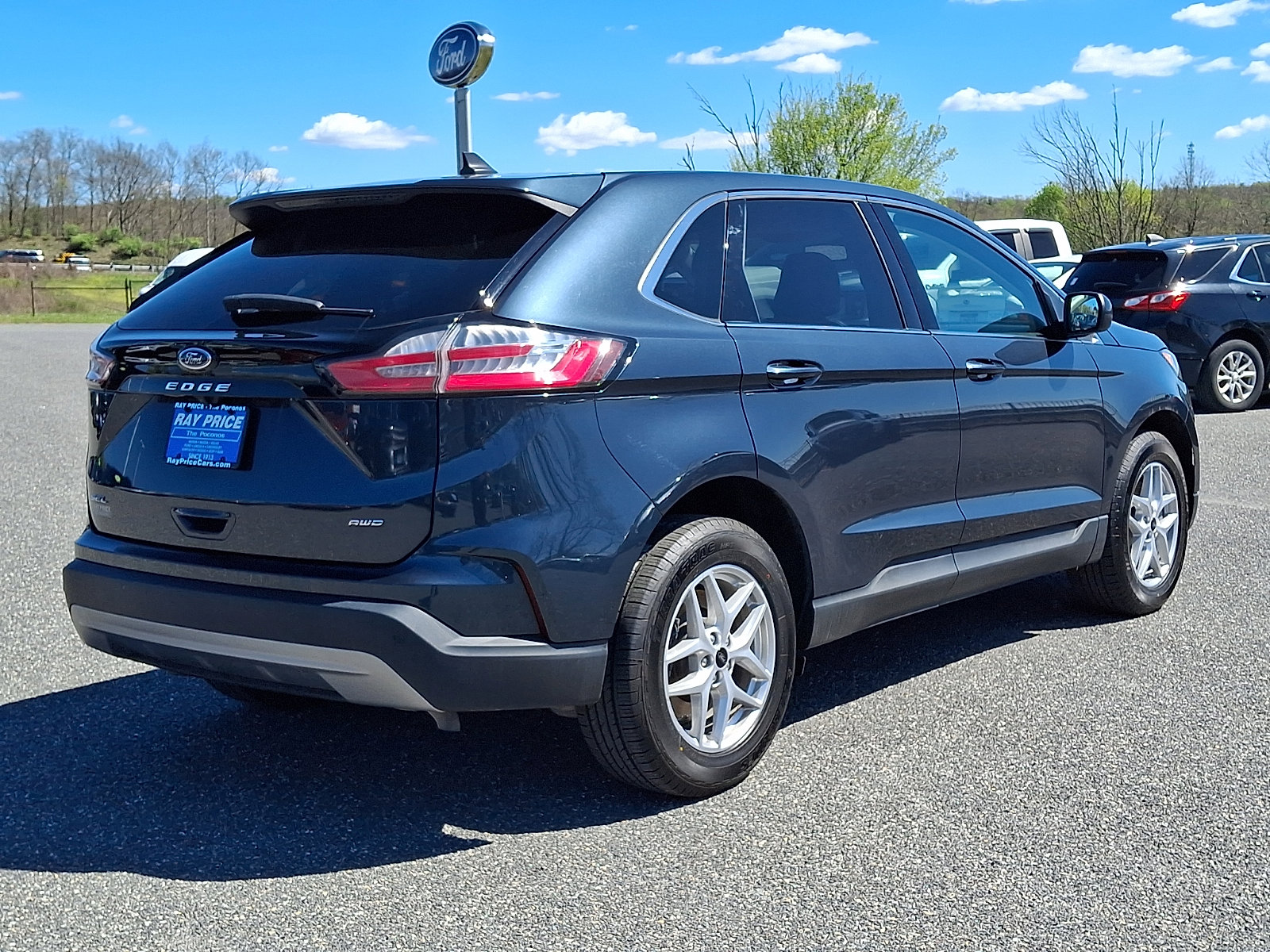Certified 2024 Ford Edge SEL w/ Convenience Package AWD/4WD image 6