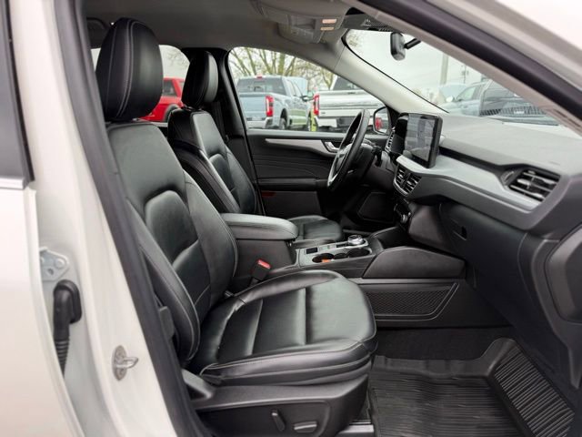 Certified 2023 Ford Escape Platinum AWD/4WD image 19
