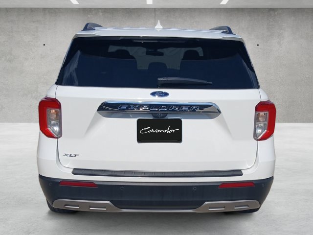 Certified 2022 Ford Explorer XLT w/ Equipment Group 202A RWD image 16