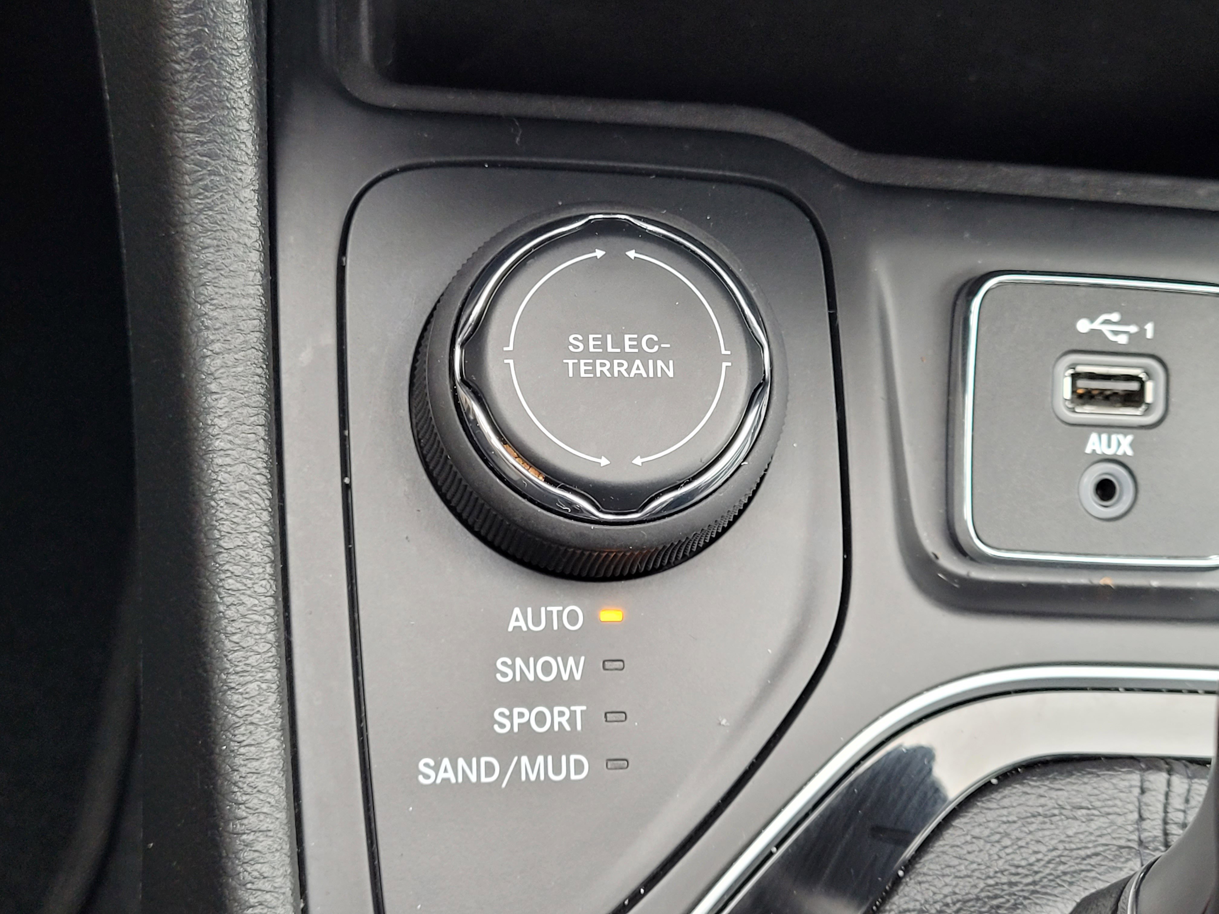 Used 2022 Jeep Cherokee Limited w/ Elite Package image 26