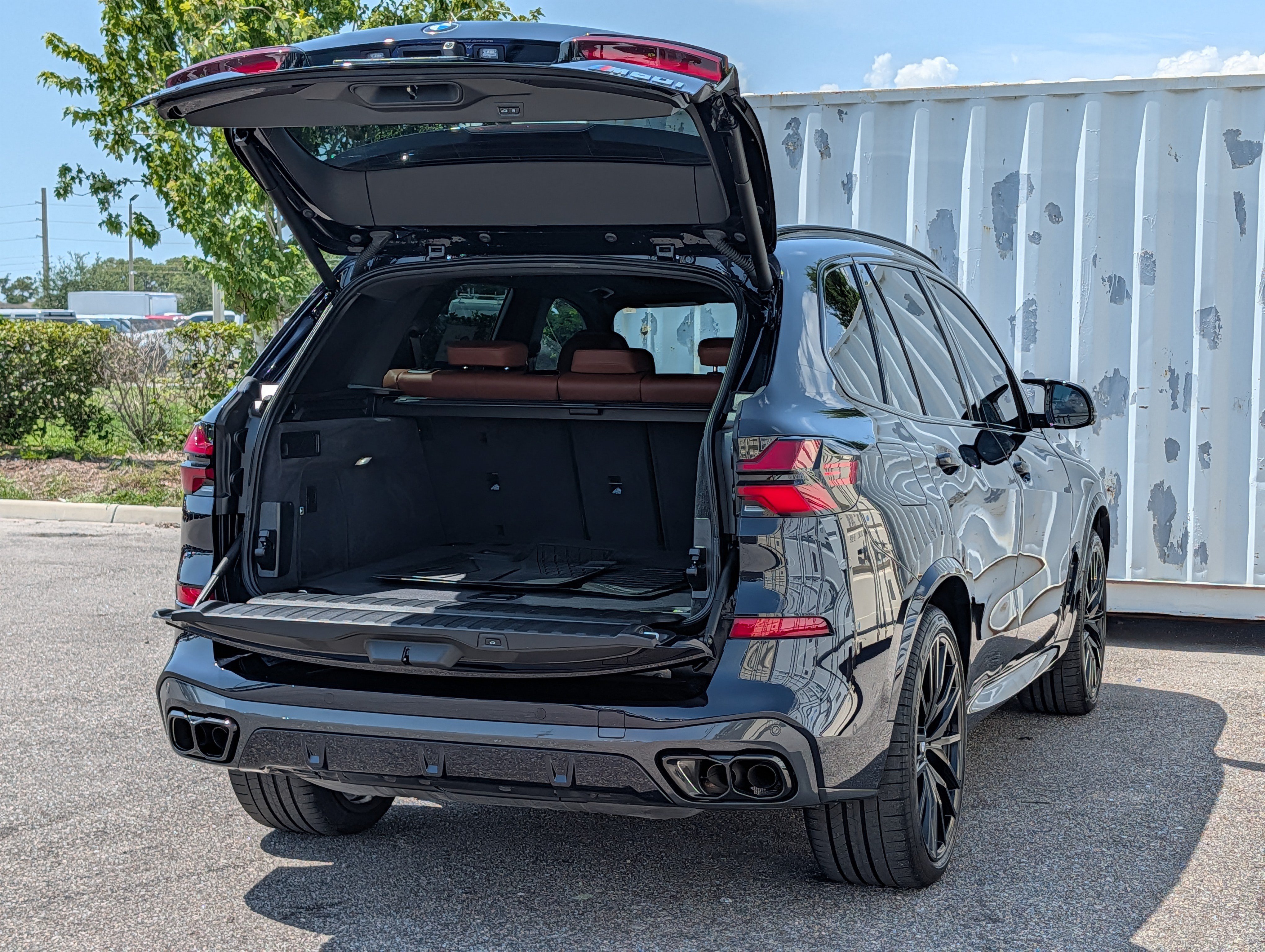 Used 2025 BMW X5 M60i w/ Climate Comfort Package AWD/4WD image 17