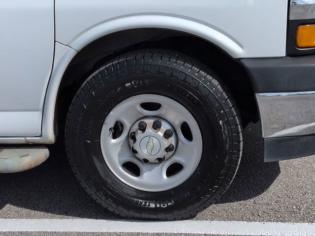 Used 2021 Chevrolet Express 2500 w/ Driver Convenience Package RWD image 11